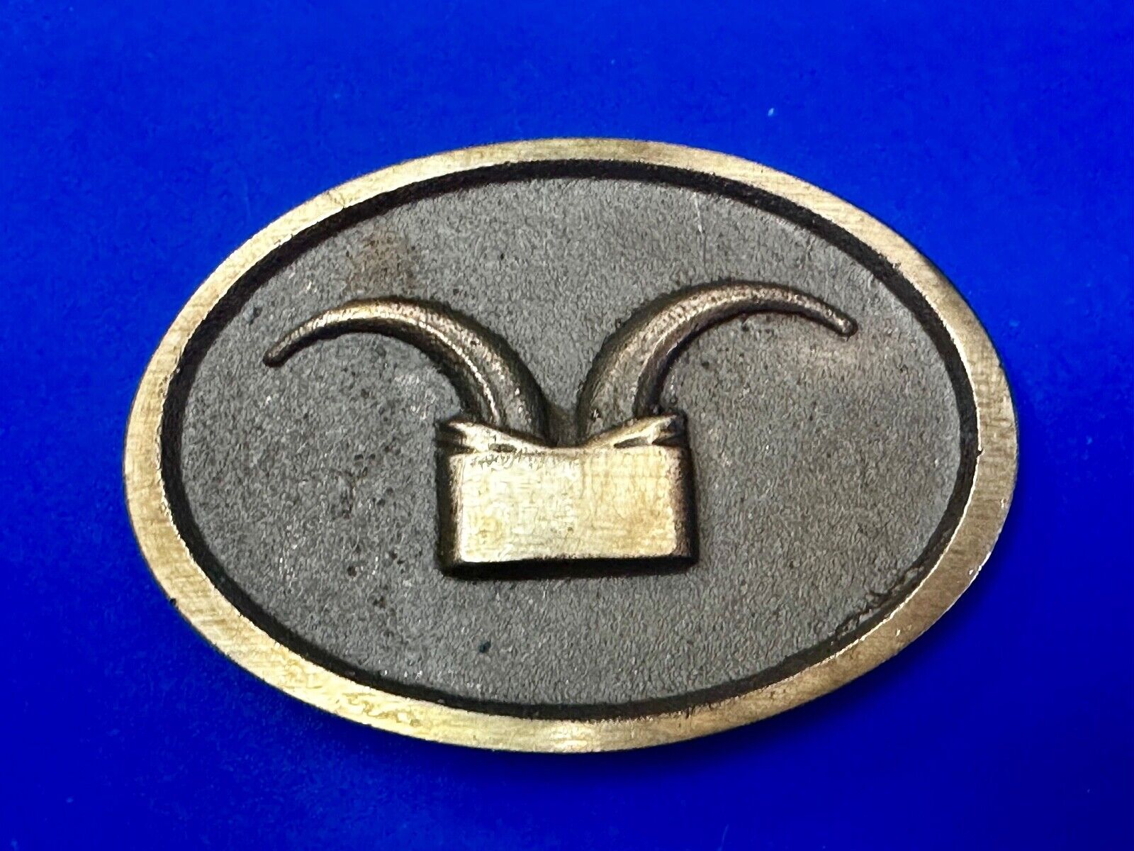 Abstract Ram Horn Ranch Symbol Vintage Western Oval Belt Buckle