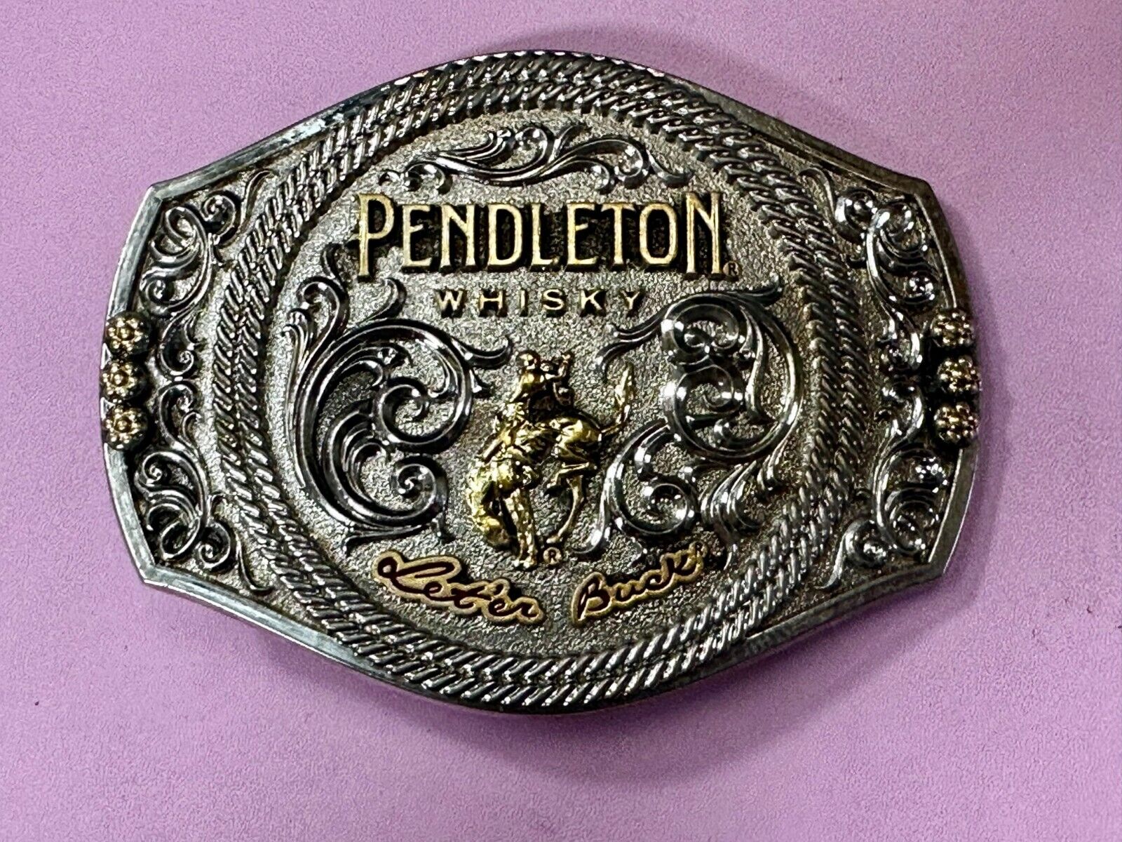 2021 Pendleton whiskey Let'er Buck Rodeo Cowboy Montana Silversmiths Belt Buckle