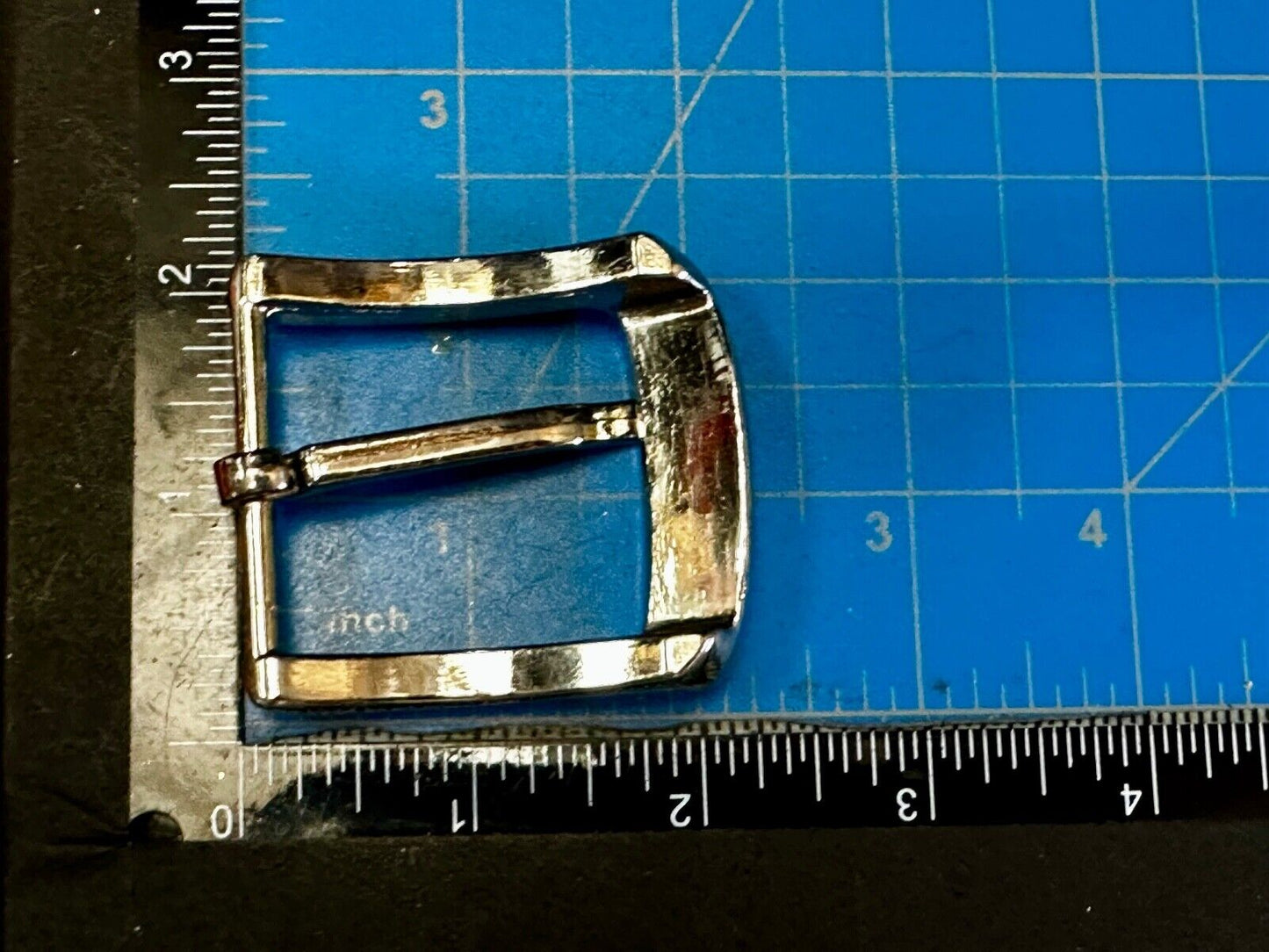 Ariat - Western silver tone ranger style replacement reflective 2"  belt buckle