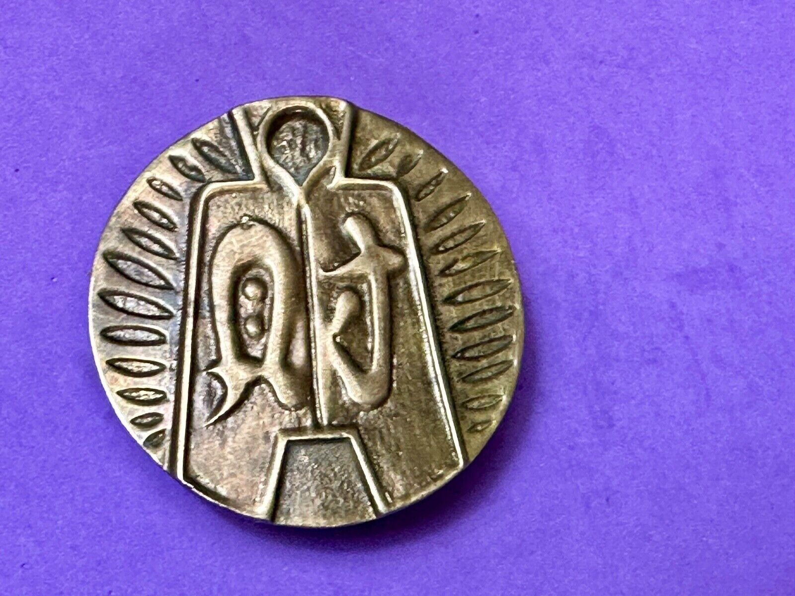 Aztec Mayan Figure Symbols Vintage Round Brass Hippy Style Belt Buckle