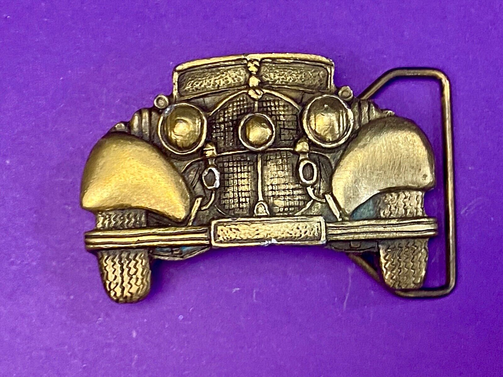 Vintage Figural Cut out Antique Car Collectors Ford? belt buckle by PPI Denver 