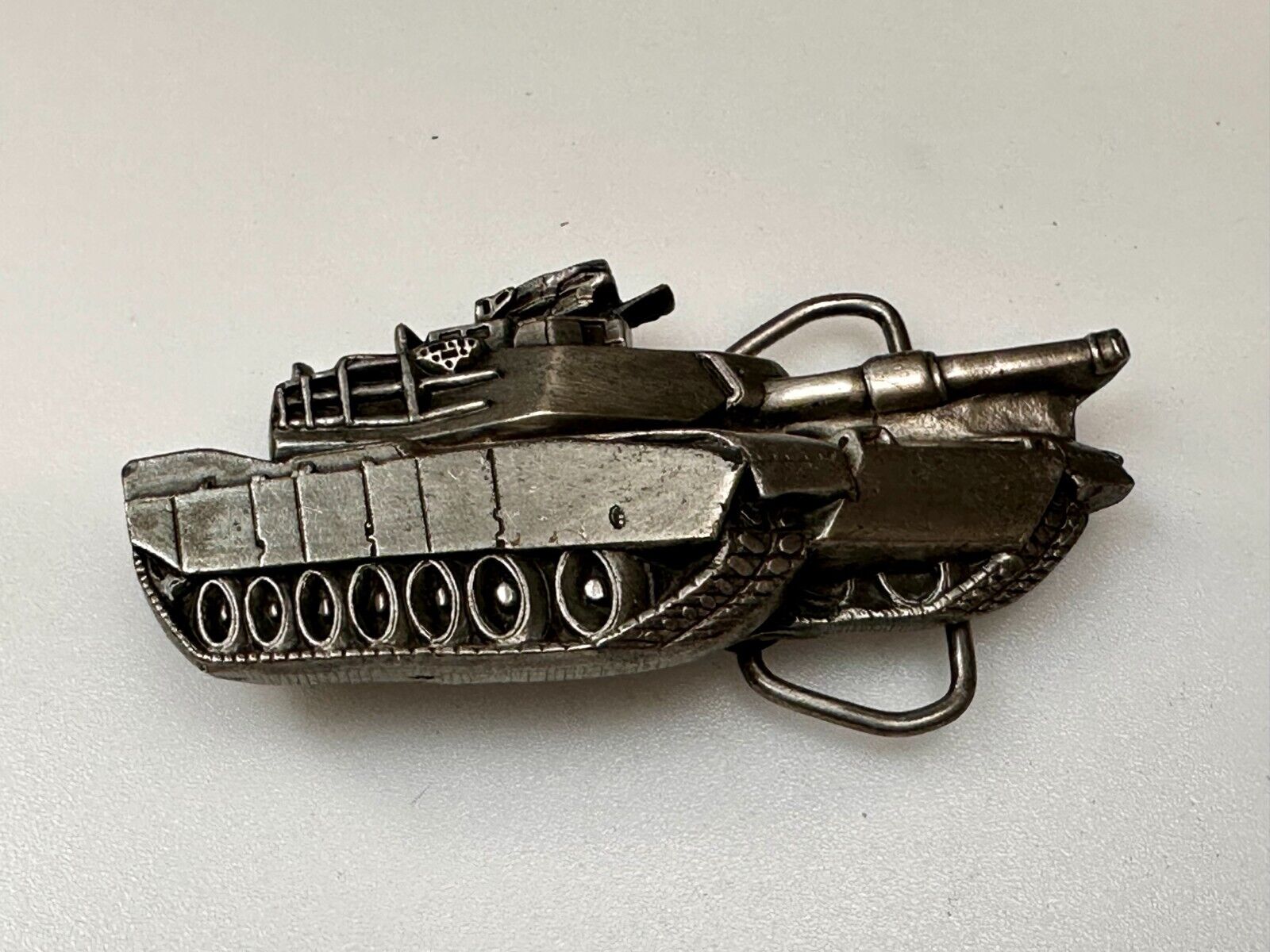 US Army Abrams Tank Anthony J Irvin Vintage 1979  Figural Bergamot Belt Buckle