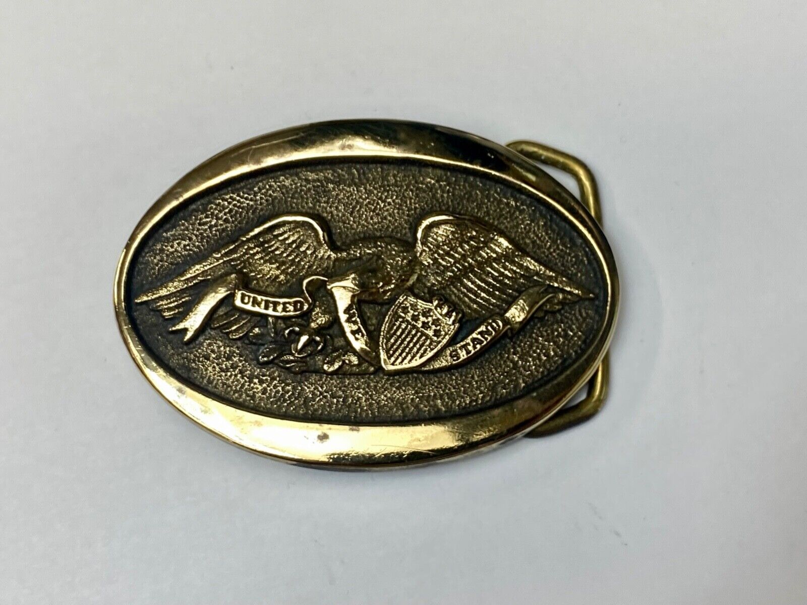 American Eagle Vintage 1976 Heritage Mint LTD United We Stand belt buckle