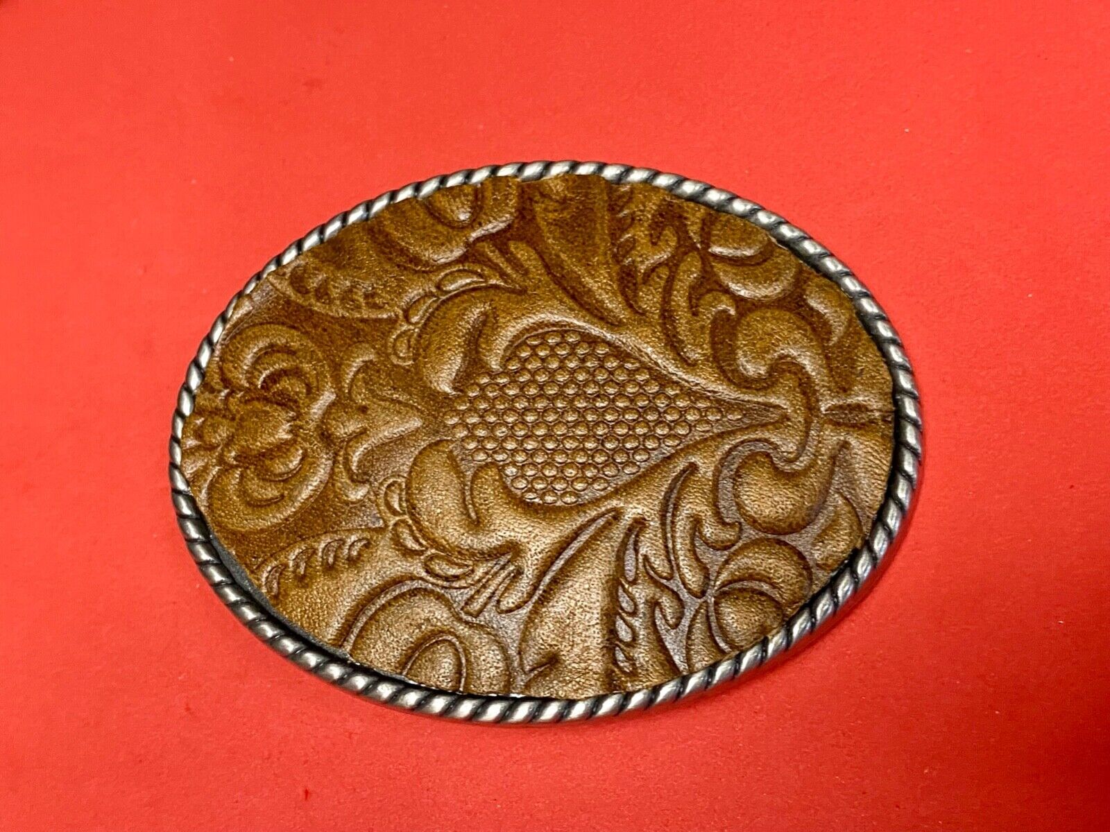 Vintage Ivan Western Brown Leather Theme Wallpaper Pattern Oval Belt Buckle