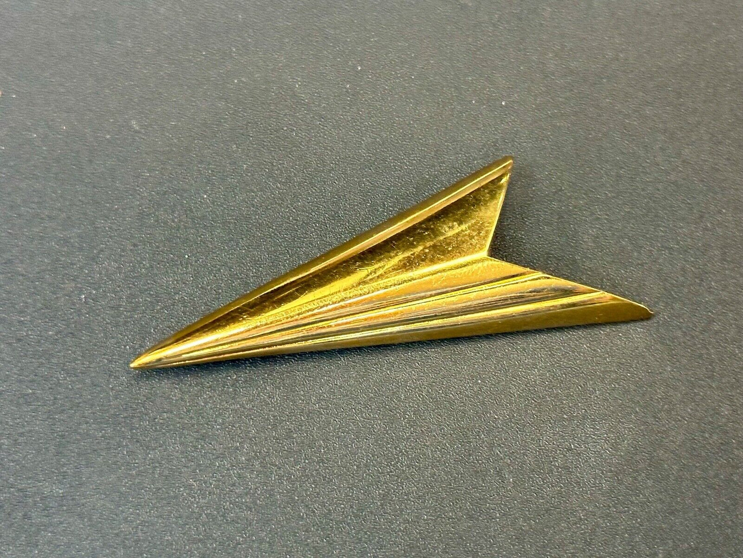 Art Deco Style 3" wide Arrow Napier signed vintage gold tone brooch pin