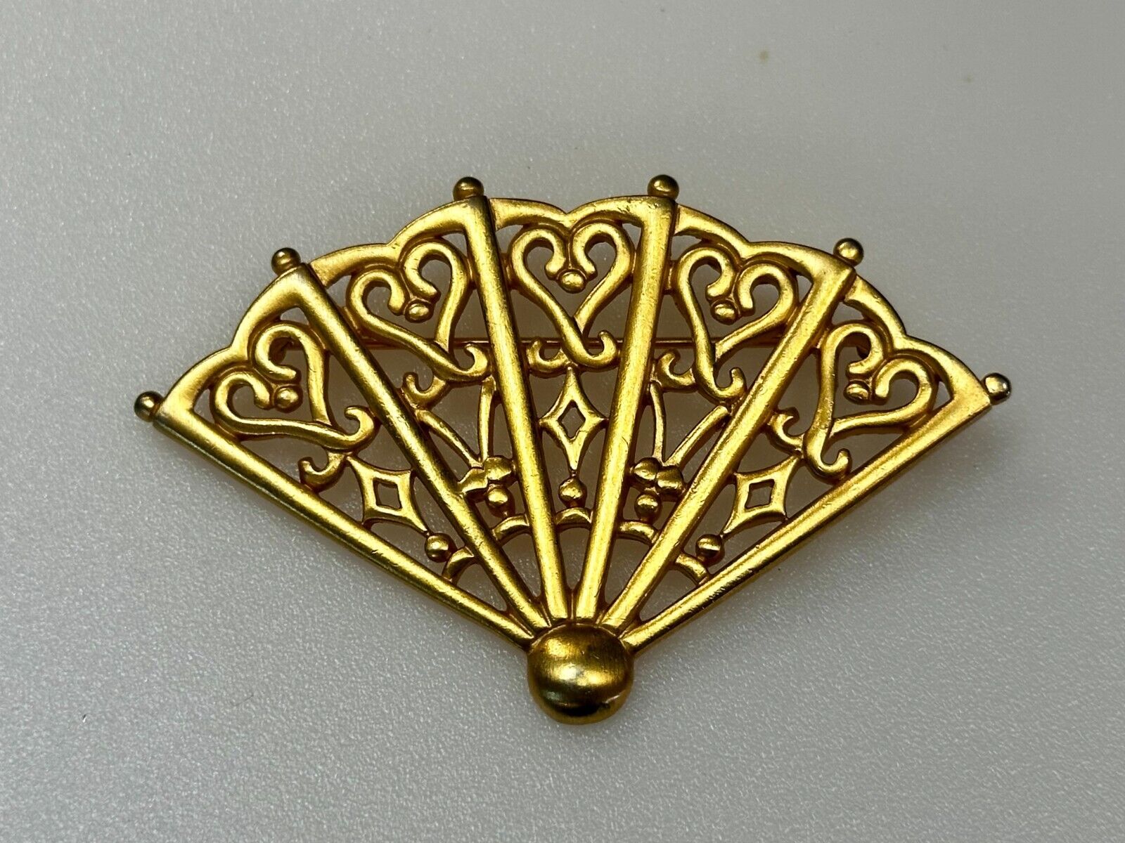 Anne Klein Brooch Pin Elegant Open Hand Fan Heart Matte Gold Tone Estate