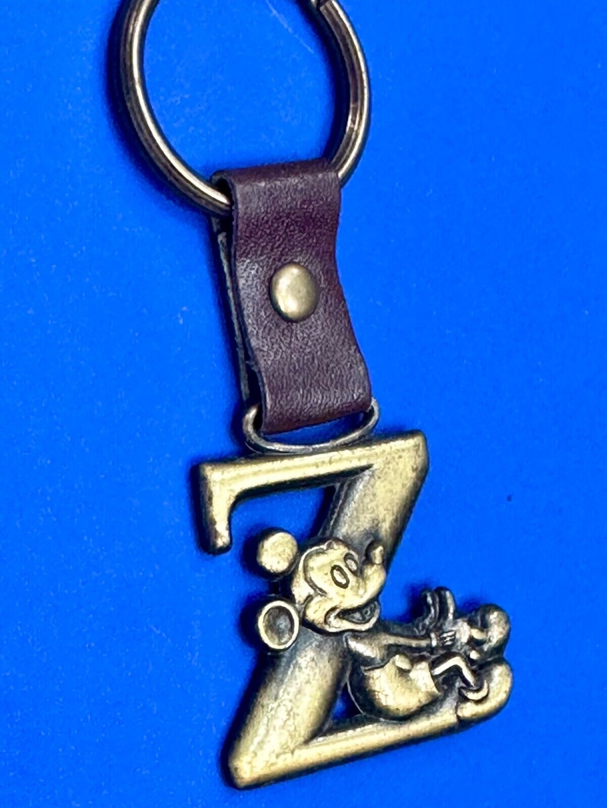 VINTAGE LETTER INITIAL Z MICKEY MOUSE DISNEY KEYCHAIN BRASS and LEATHER FOB