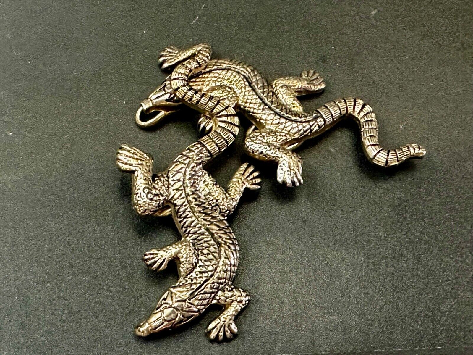 Alligators Crocodiles multi segmented gold tone large Vintage Belt Buckle Loops