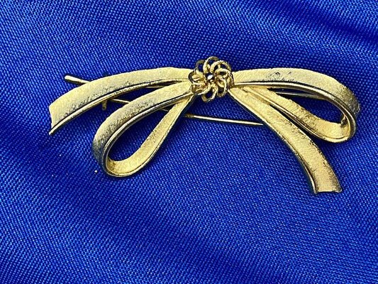 Vintage DENBE Ribbon Bow Gold Tone Brooch Pin Costume Jewelry
