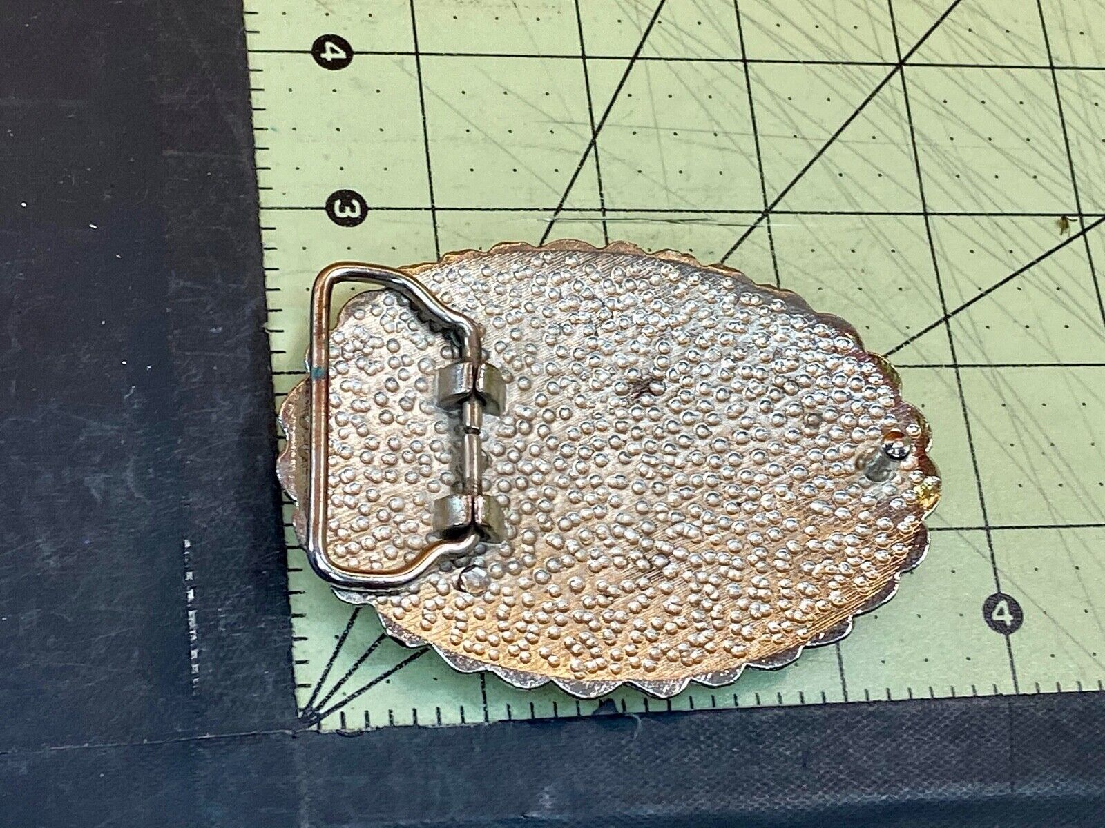 Artisan? Chunky stone? real or fake leaf pattern black color Belt Buckle 