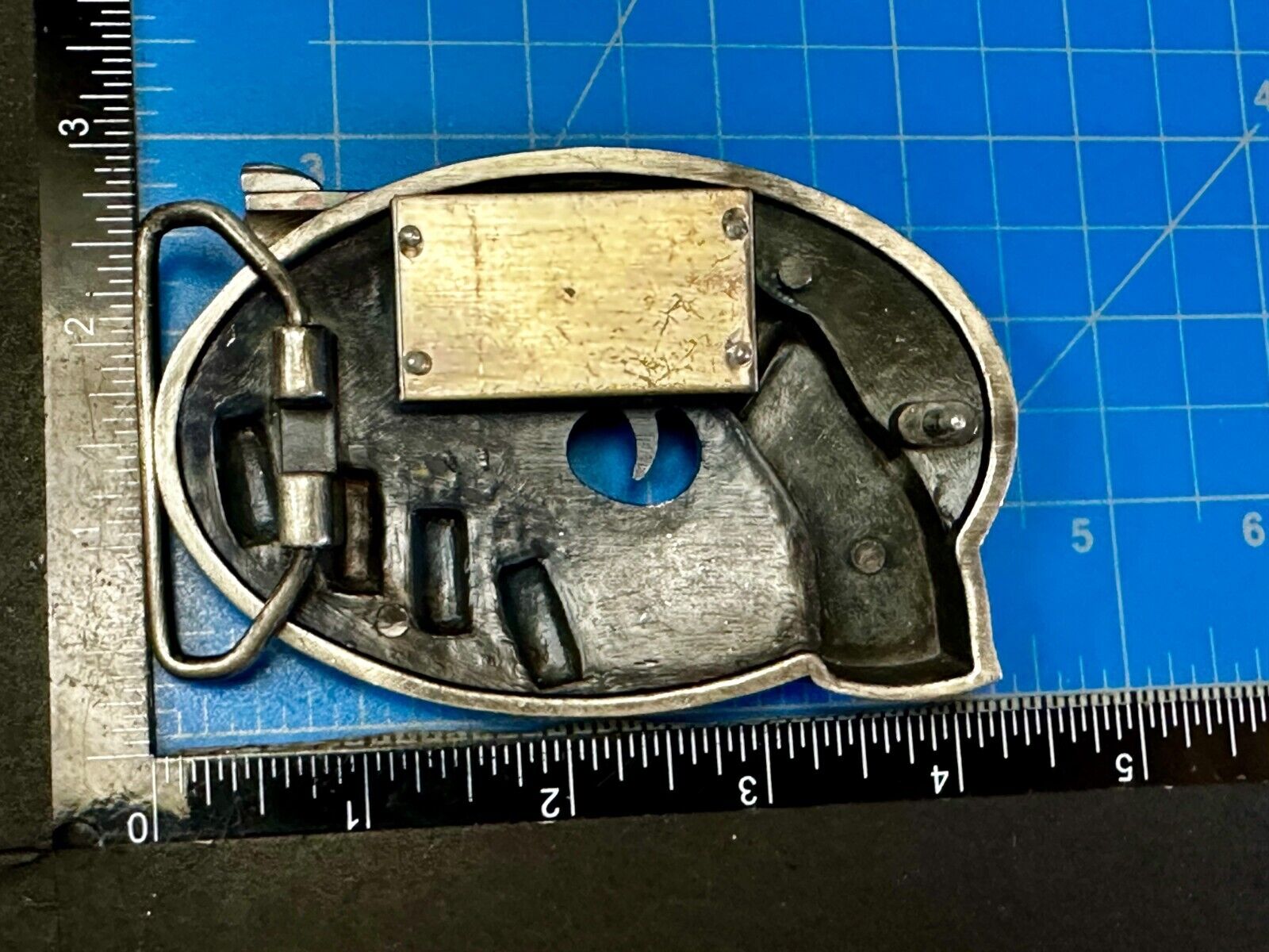Unique Revolver Gun Pistol Six Shooter with Bullets Design Cutout Belt Buckle