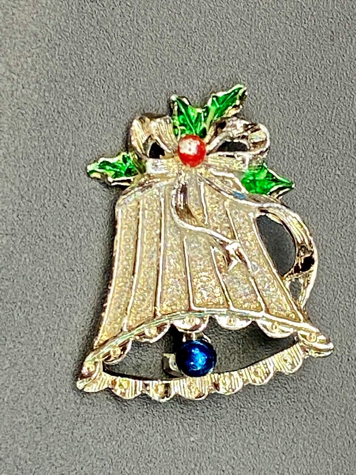 Vintage Gerry's Christmas Bell W/holly Brooch Pin Goldtone Enamel Brooch