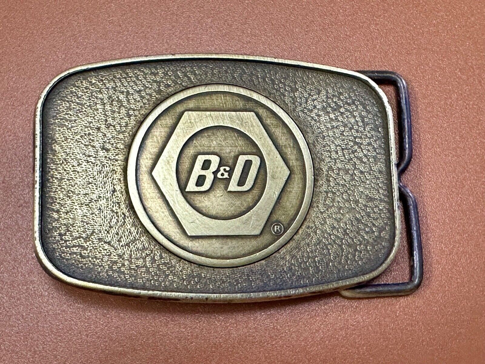 Vintage B&D Company  belt buckle - Nut Logo Embalm  Construction equipment?