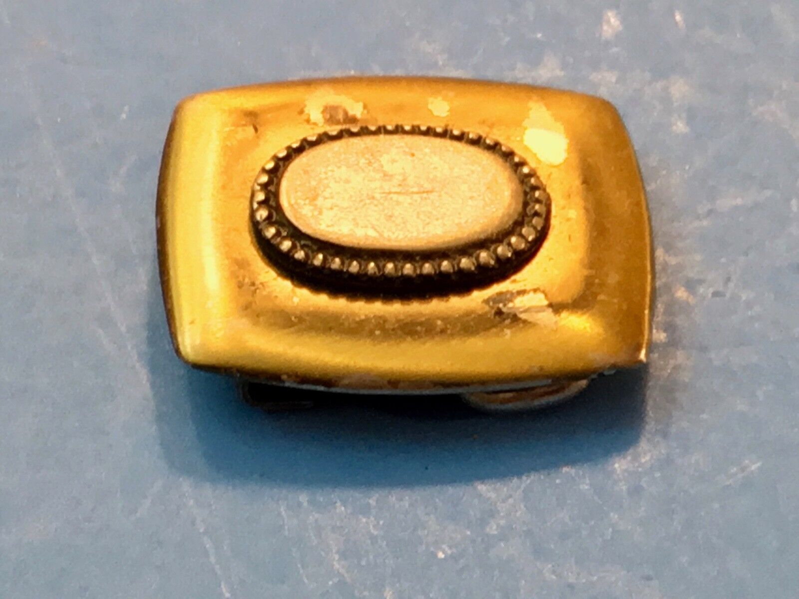 Vintage Antique? Brass tone? Metal?  Dress Fancy Centerpiece  Belt Buckle 