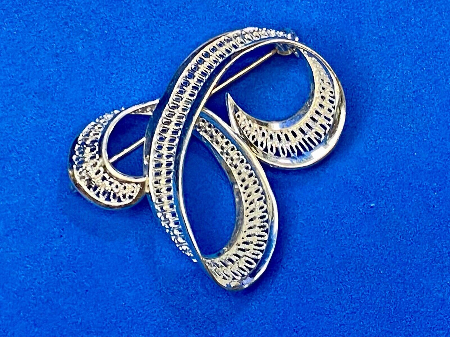 Vintage Filigree Ribbon Swirl Sterling Silver 925 Brooch Pin Signed EB