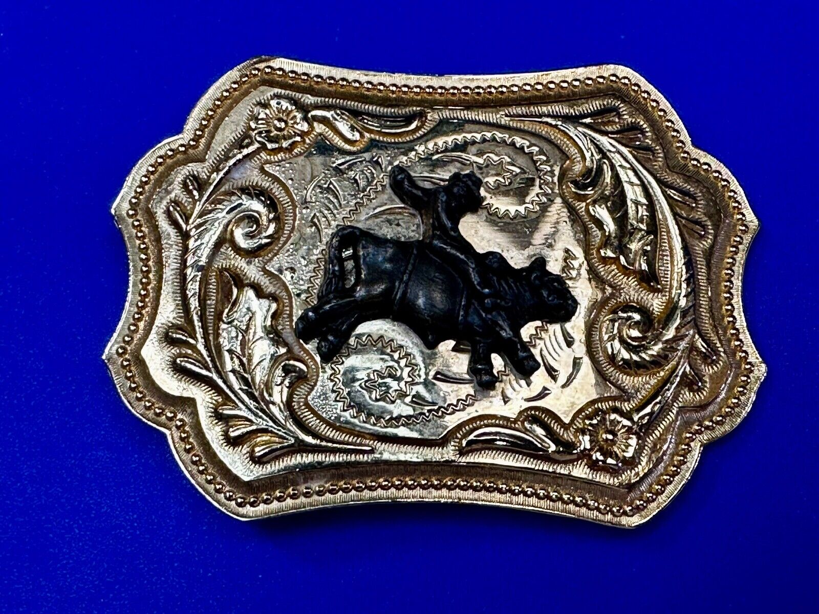 Vintage Cowboy Saddle Bronc western two tone flower swirl belt buckle