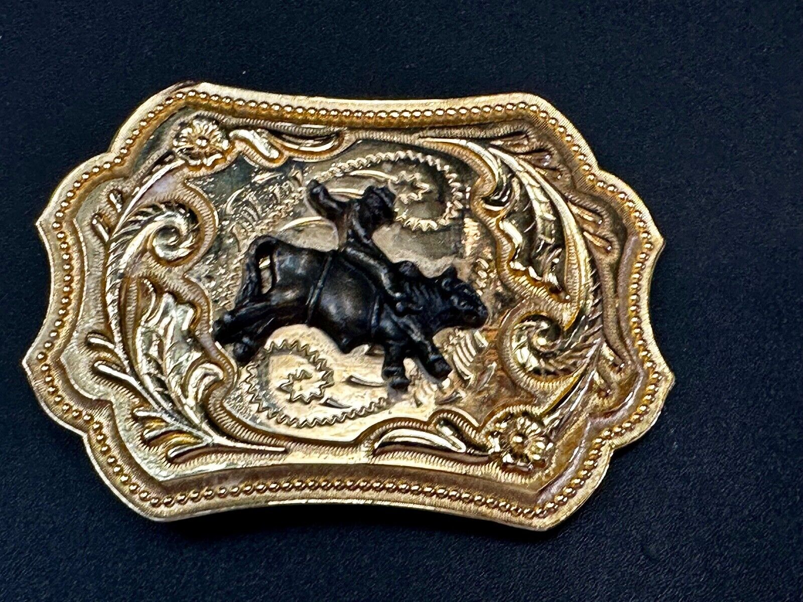 Vintage Cowboy Saddle Bronc western two tone flower swirl belt buckle