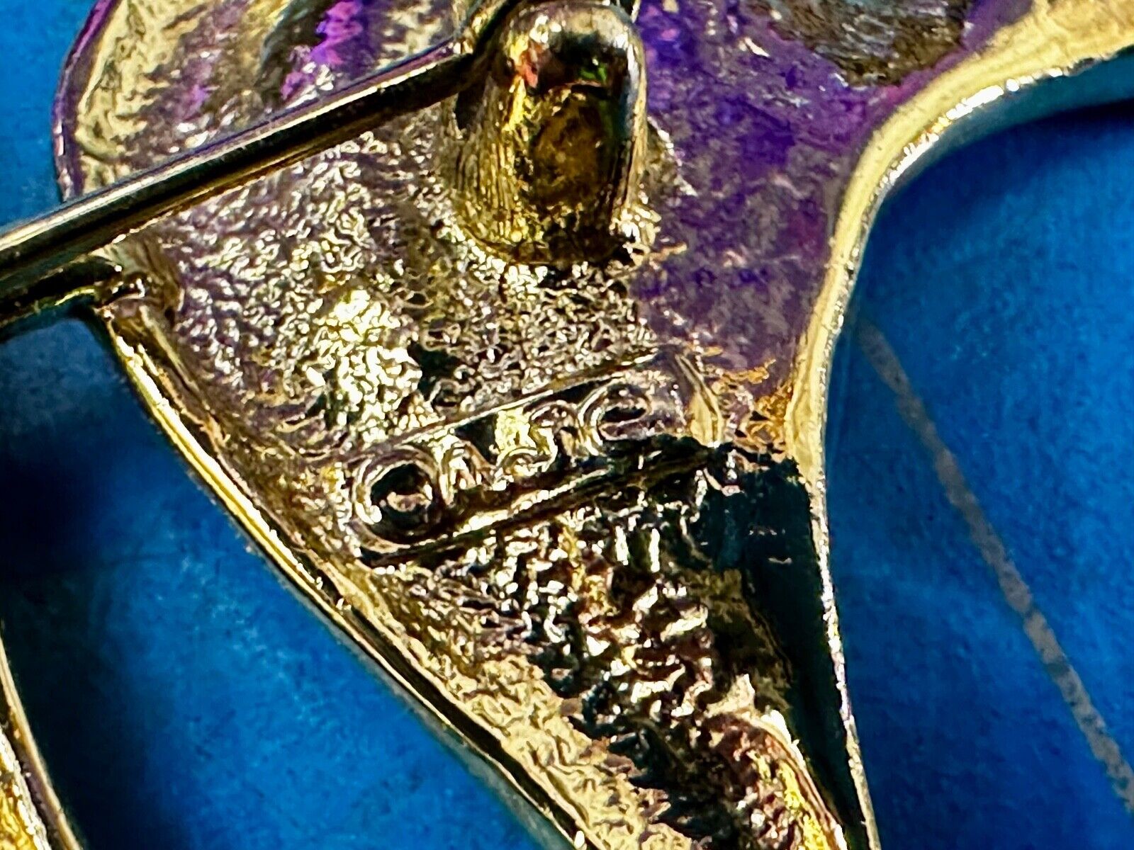 Abstract Swirl Gold Tone Vintage Brooch Pin Signed AJC