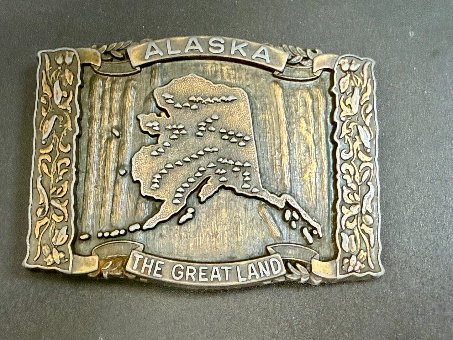 ALASKA The Great Land Vintage State Commemorative Brass Tone Vintage Belt Buckle