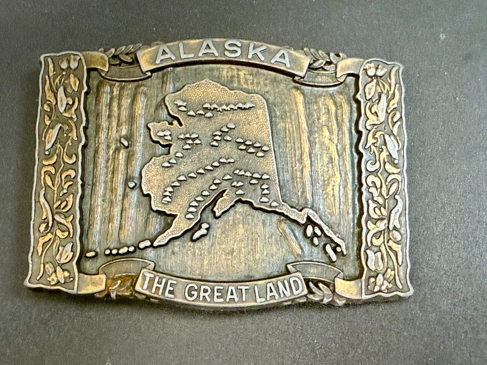 ALASKA The Great Land Vintage State Commemorative Brass Tone Vintage Belt Buckle