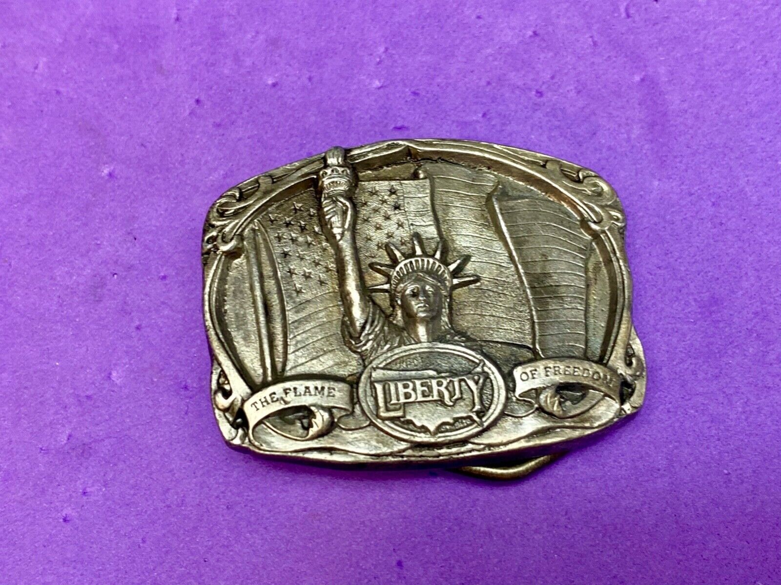 The Flame of Freedom. - Statue of Liberty 1986 Bergamot D-157 belt buckle
