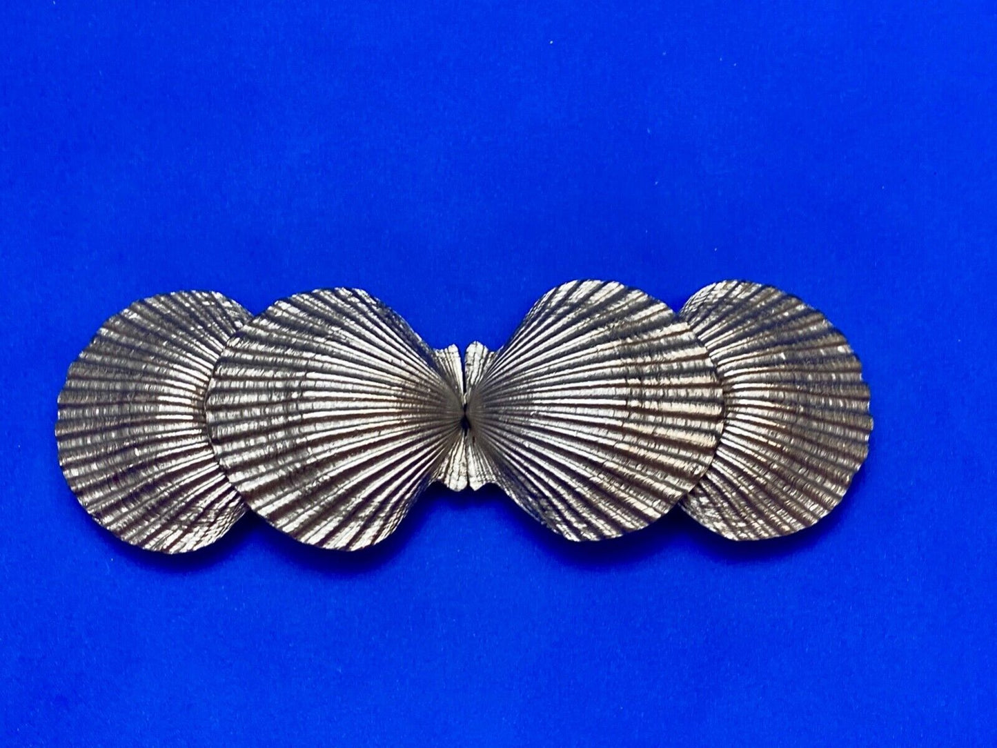 Two piece Interlocking silver color dual Clam SHELL belt buckle - DR Doreen Ryan