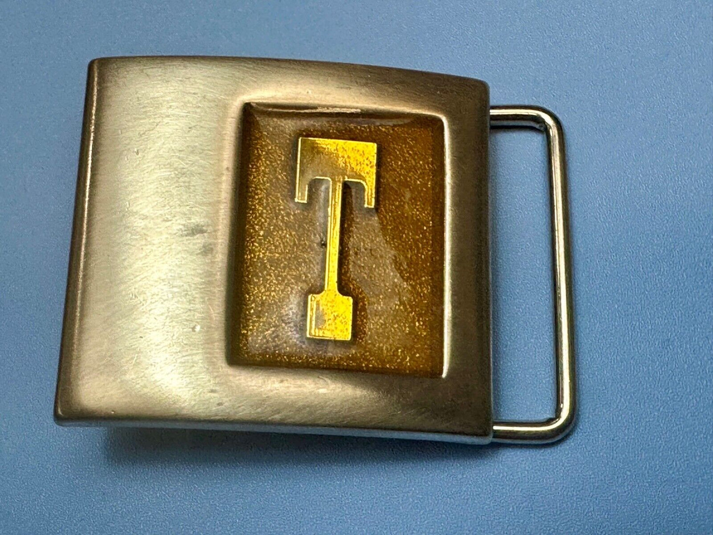 Vintage  Lee N.Y. U.S.A. belt buckle Initial letter" T " accessory monogram