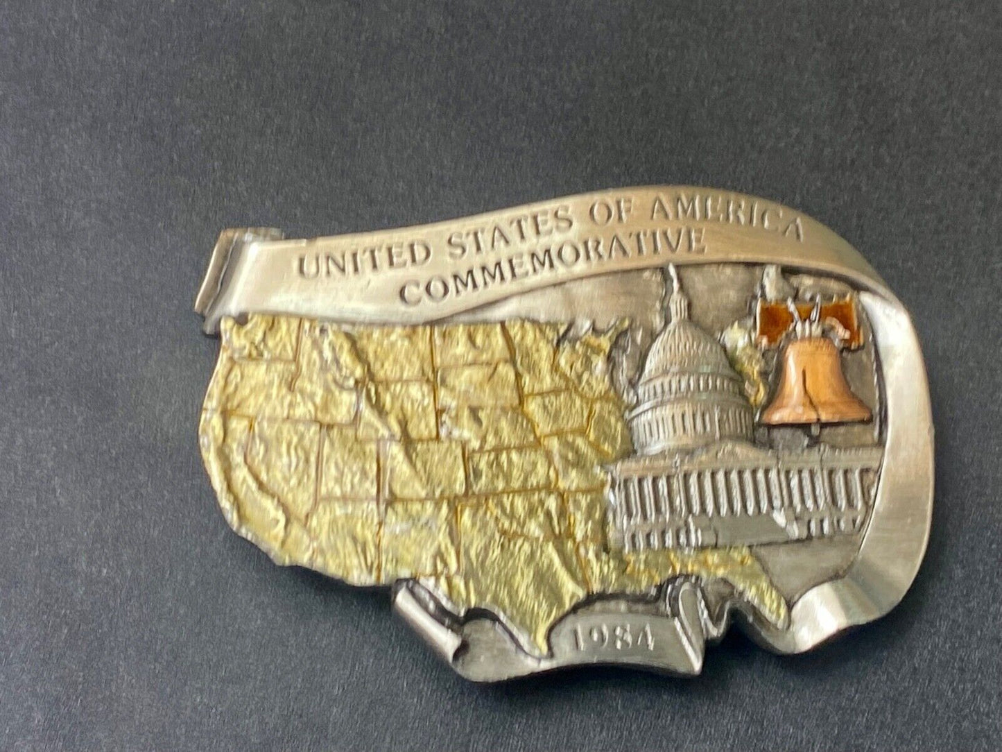 United States of America commemorative White house -  map shaped belt buckle