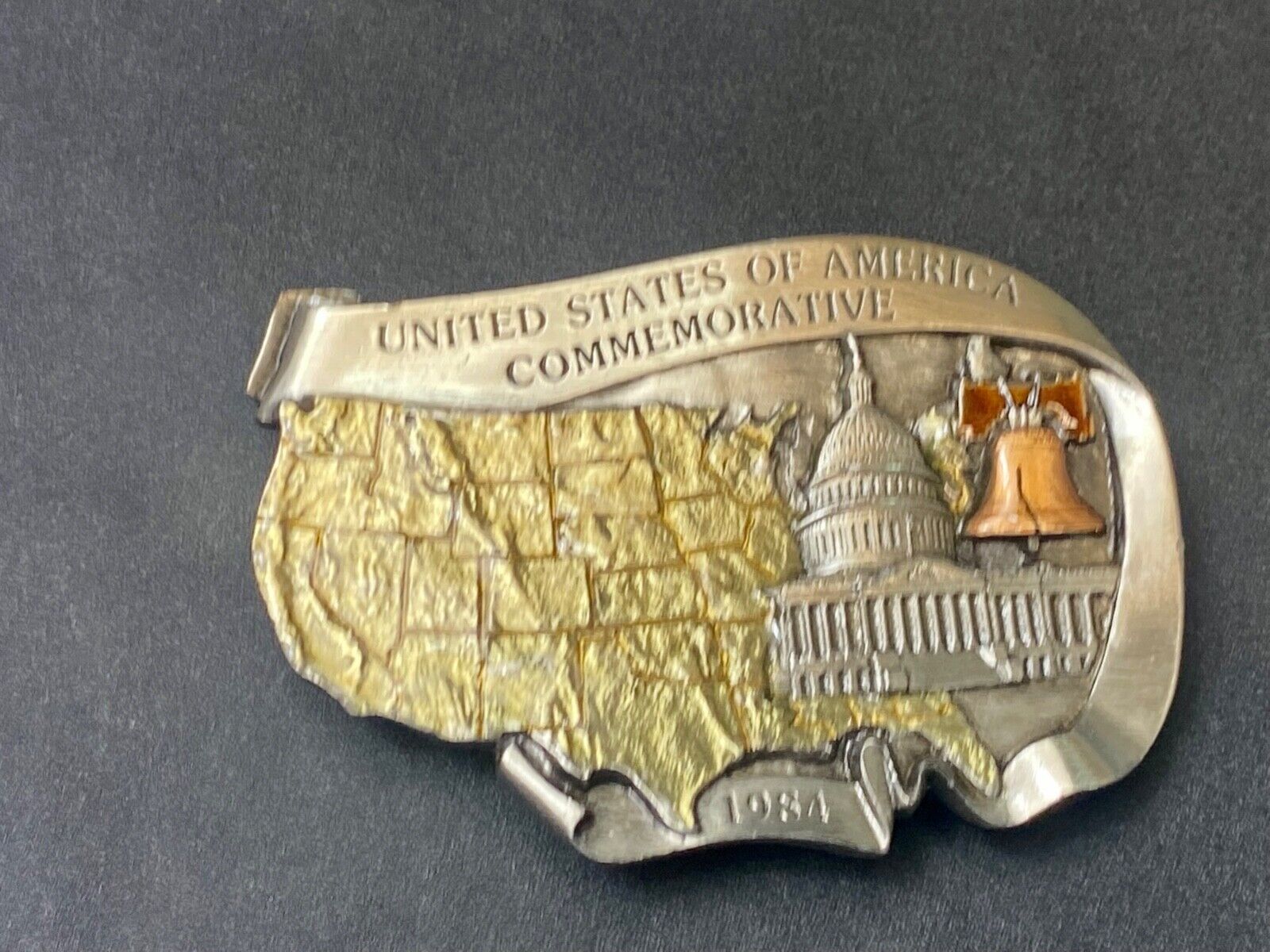 United States of America commemorative White house -  map shaped belt buckle