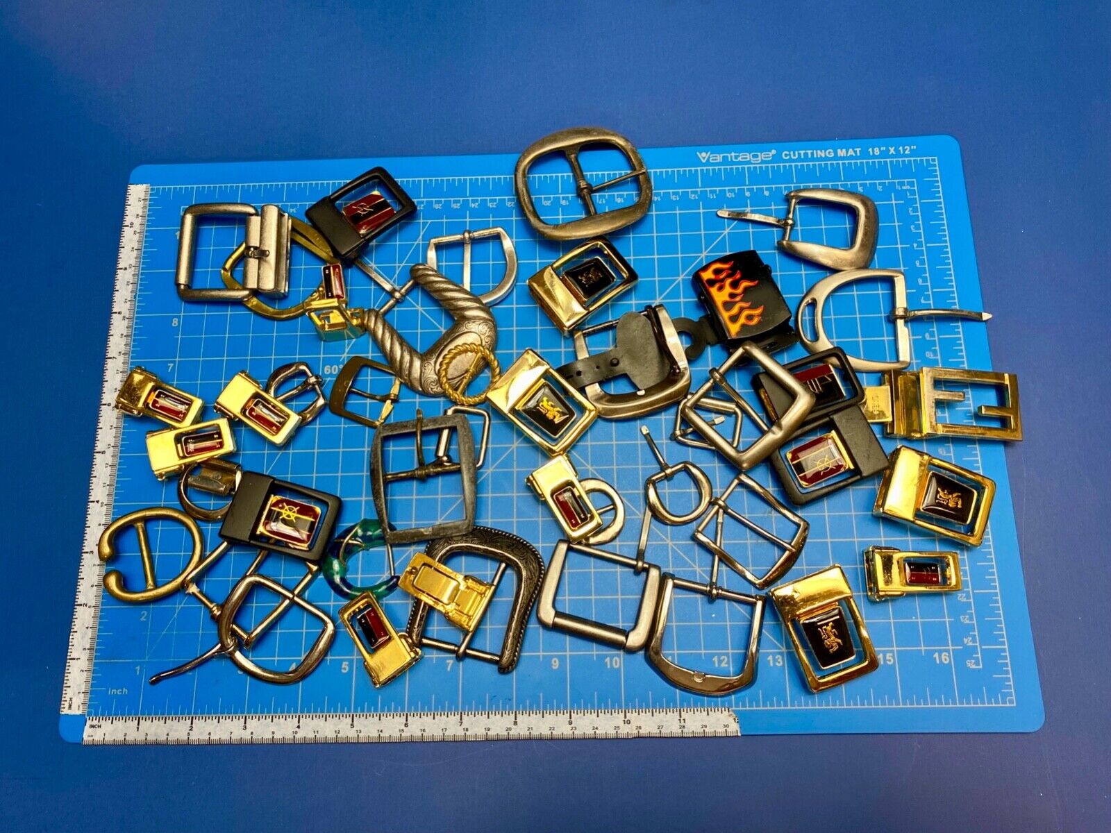 3 Pounds of Vintage & Modern Belt buckles -Lot, Grab Bag Resale Gifts Some NOS