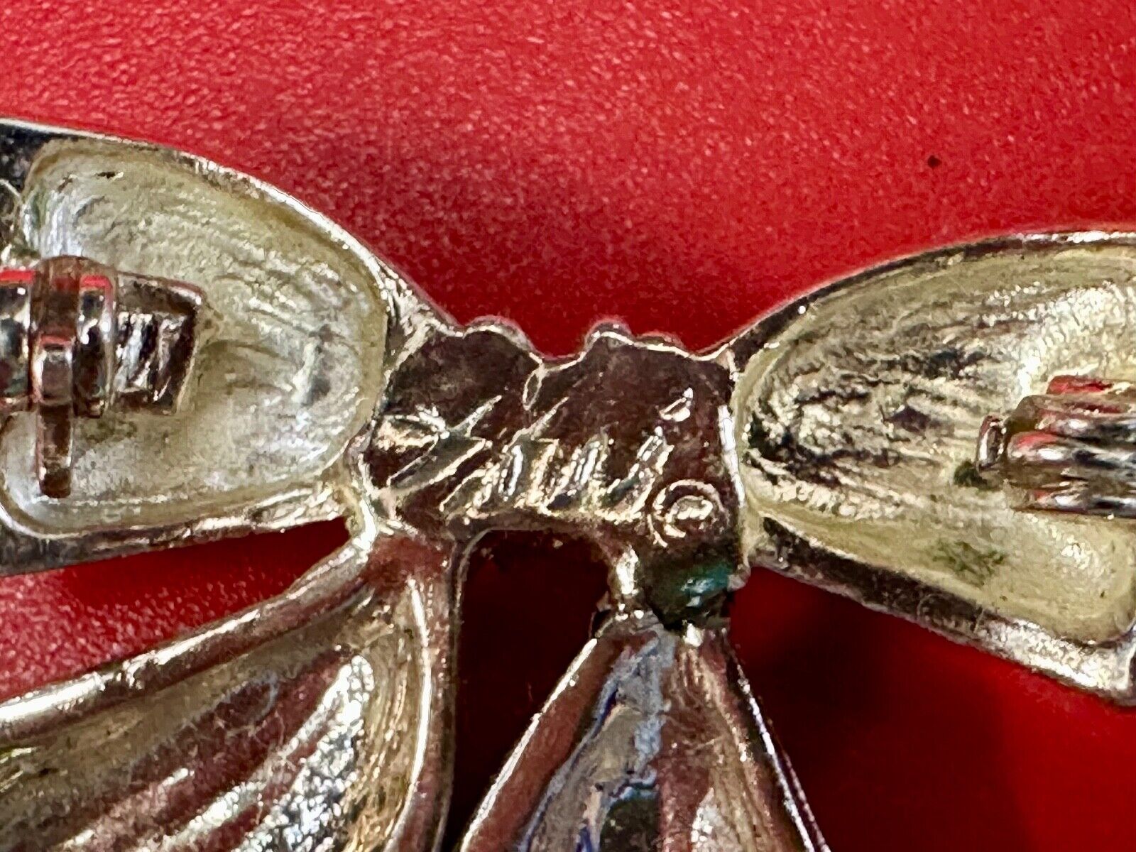 AAI Signed Vintage Brooch Pin 1.5” Bow Crystal Rhinestones Silver Tone