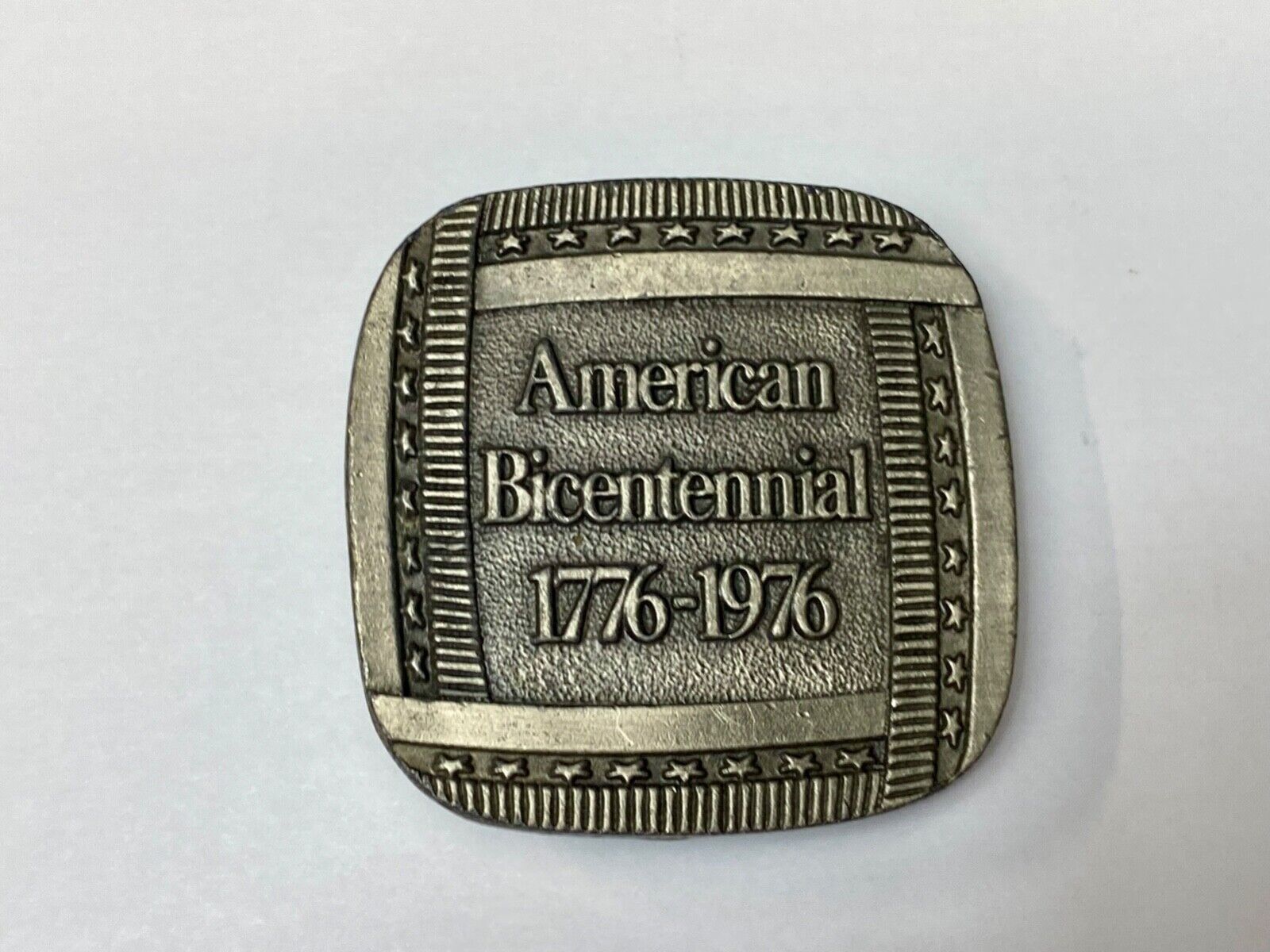 American Bicentennial - Patriotic United States vintage belt buckle by Bergamot