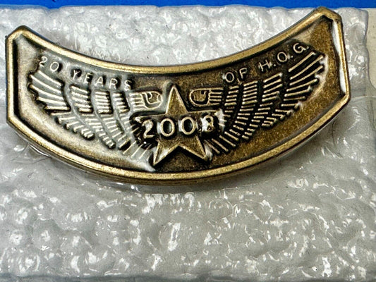 2001 Harley Davidson Owners Group HOG Pin for Jacket or Vest