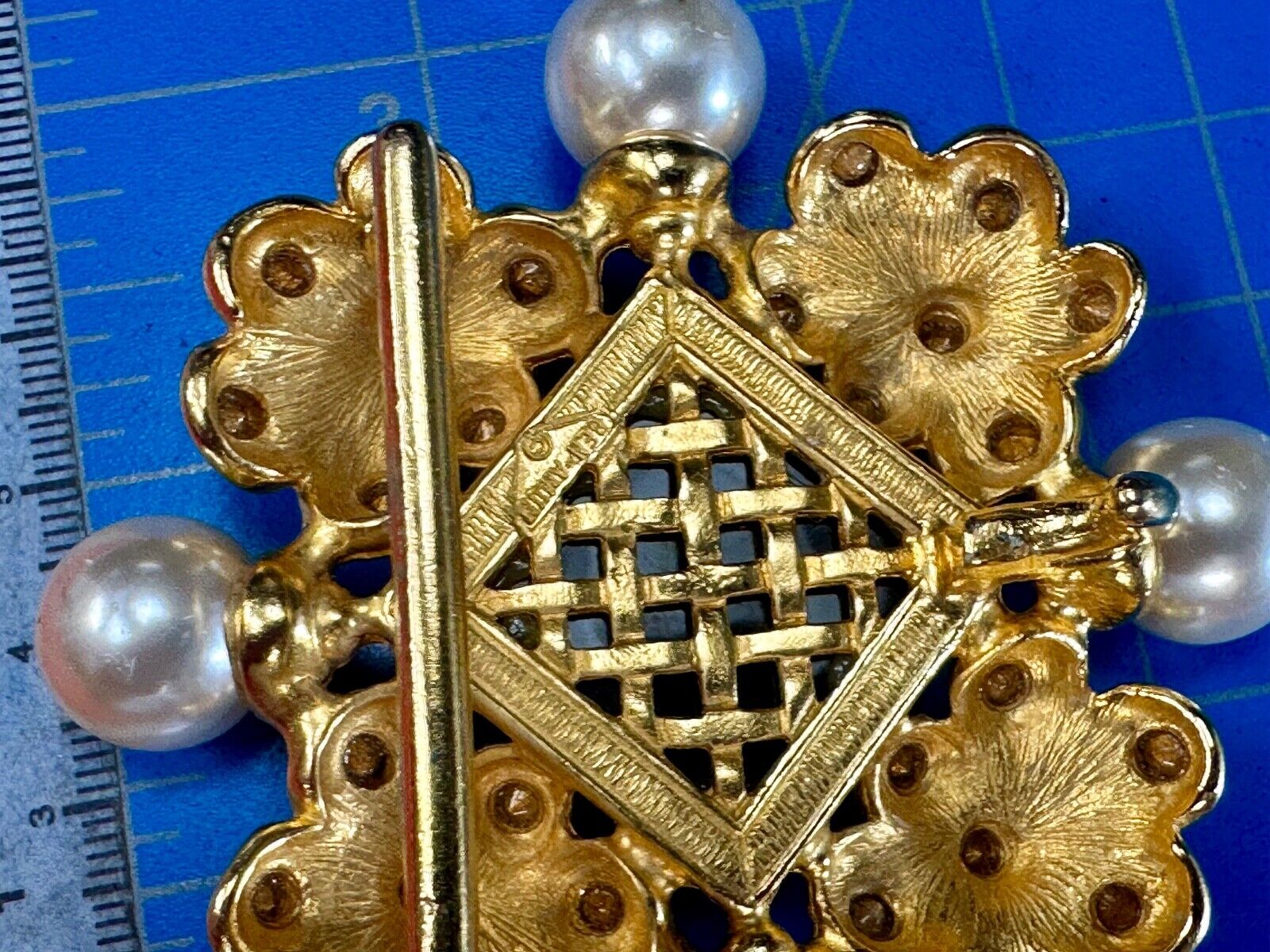 BEN AMUN,  Czech Glass / Stone / Jeweled Large Vintage  Beautiful belt buckle