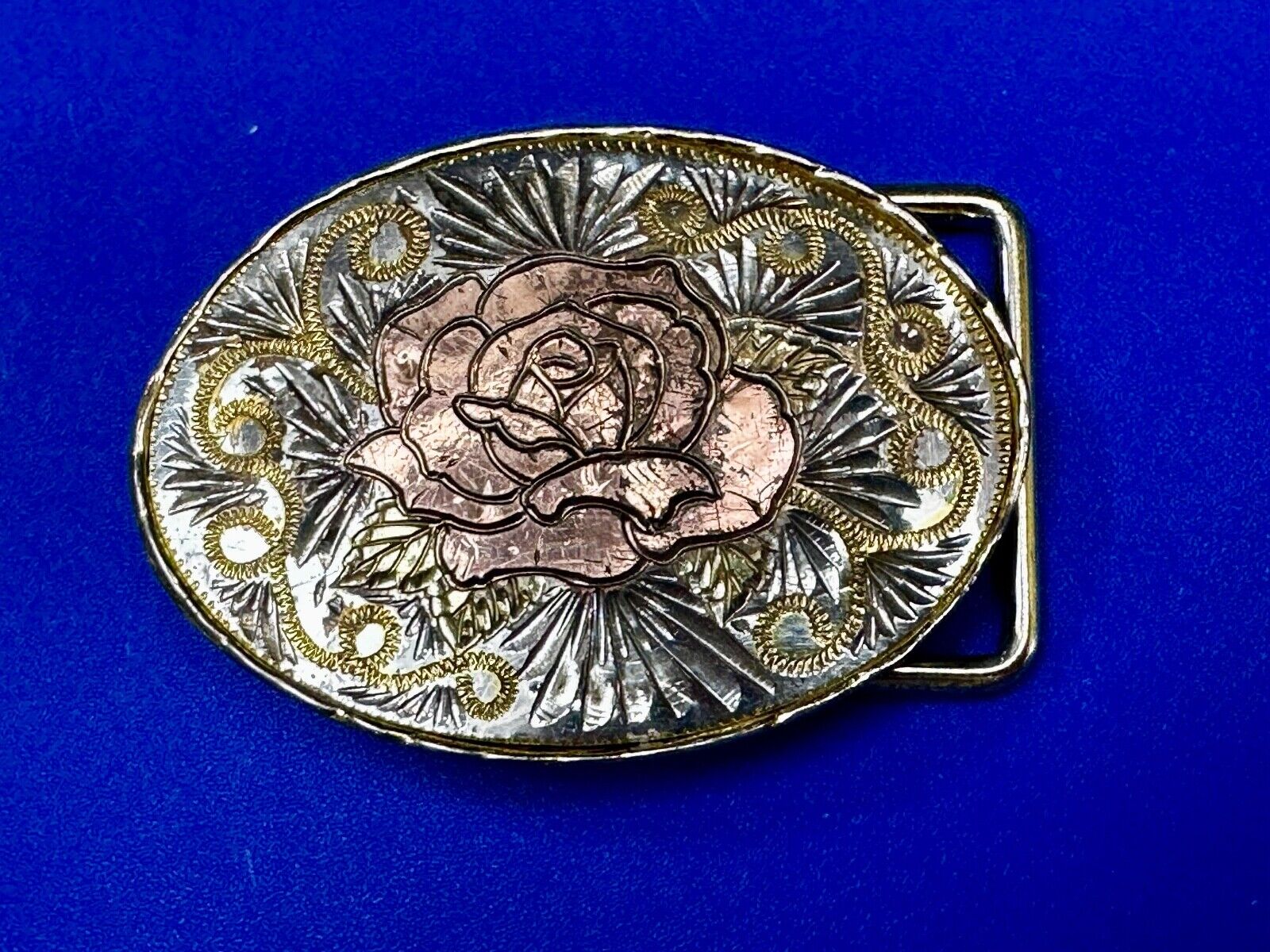 Beautiful Rose Small Etched Flower Swirl Design Vintage Belt Buckle