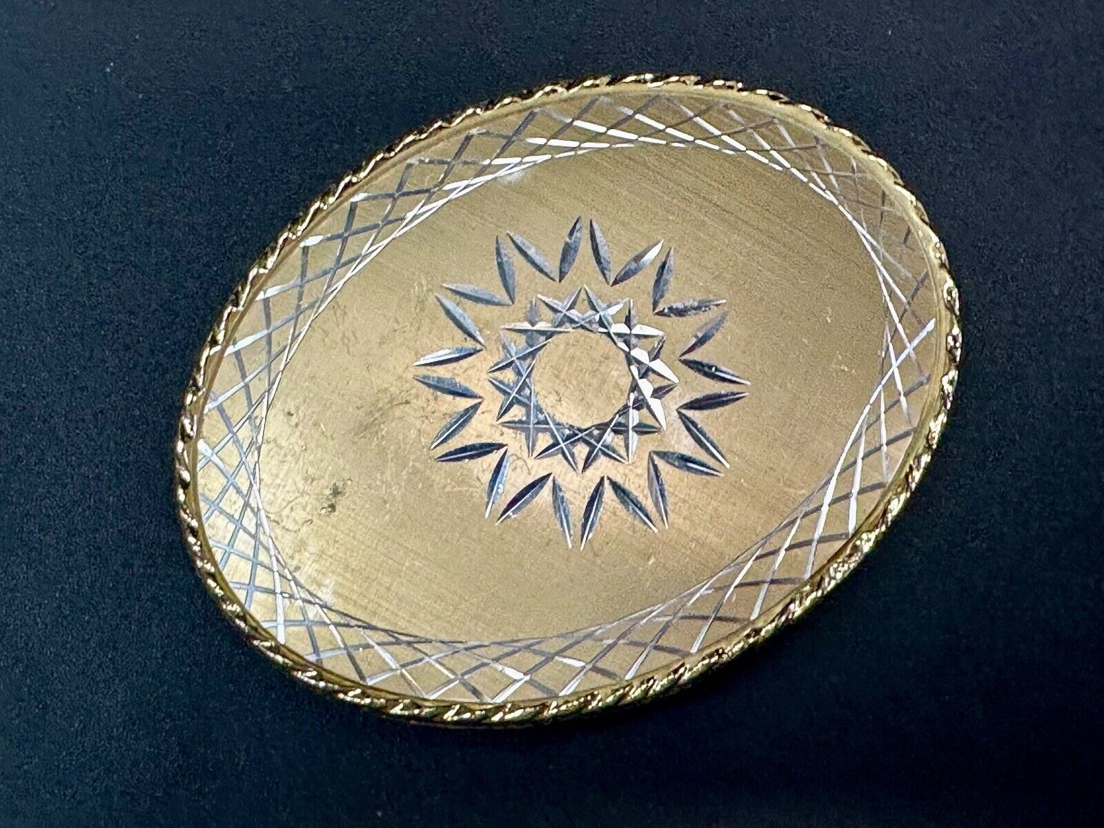 vintage etched starburst pattern gold tone belt buckle marked W