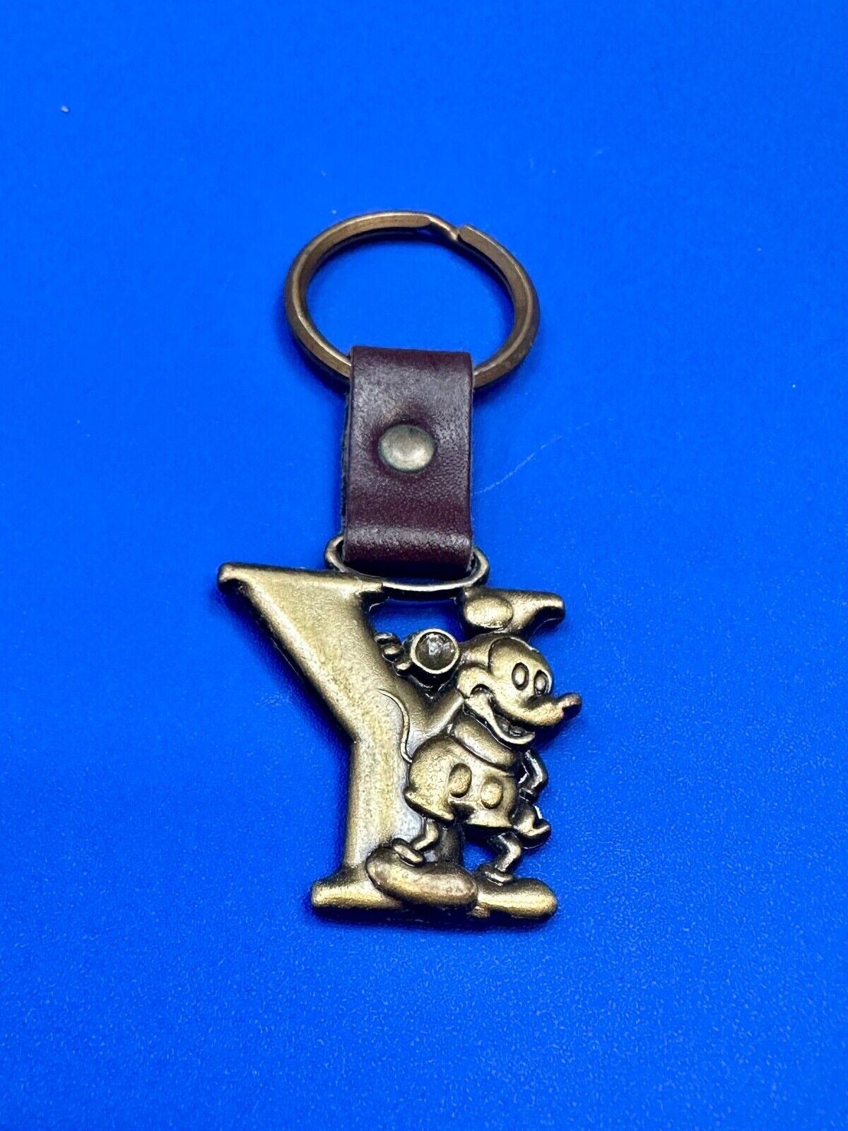 VINTAGE LETTER INITIAL Y  MICKEY MOUSE DISNEY KEYCHAIN BRASS and LEATHER FOB