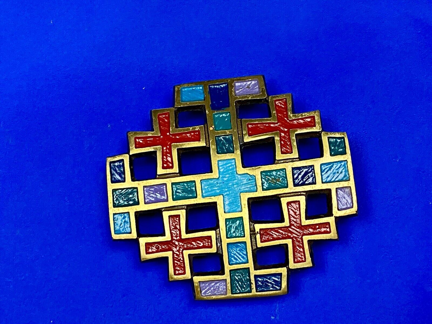 1969 Terra Sancta Guild Beautiful Cross Pattern Collectors Belt Buckle Israel