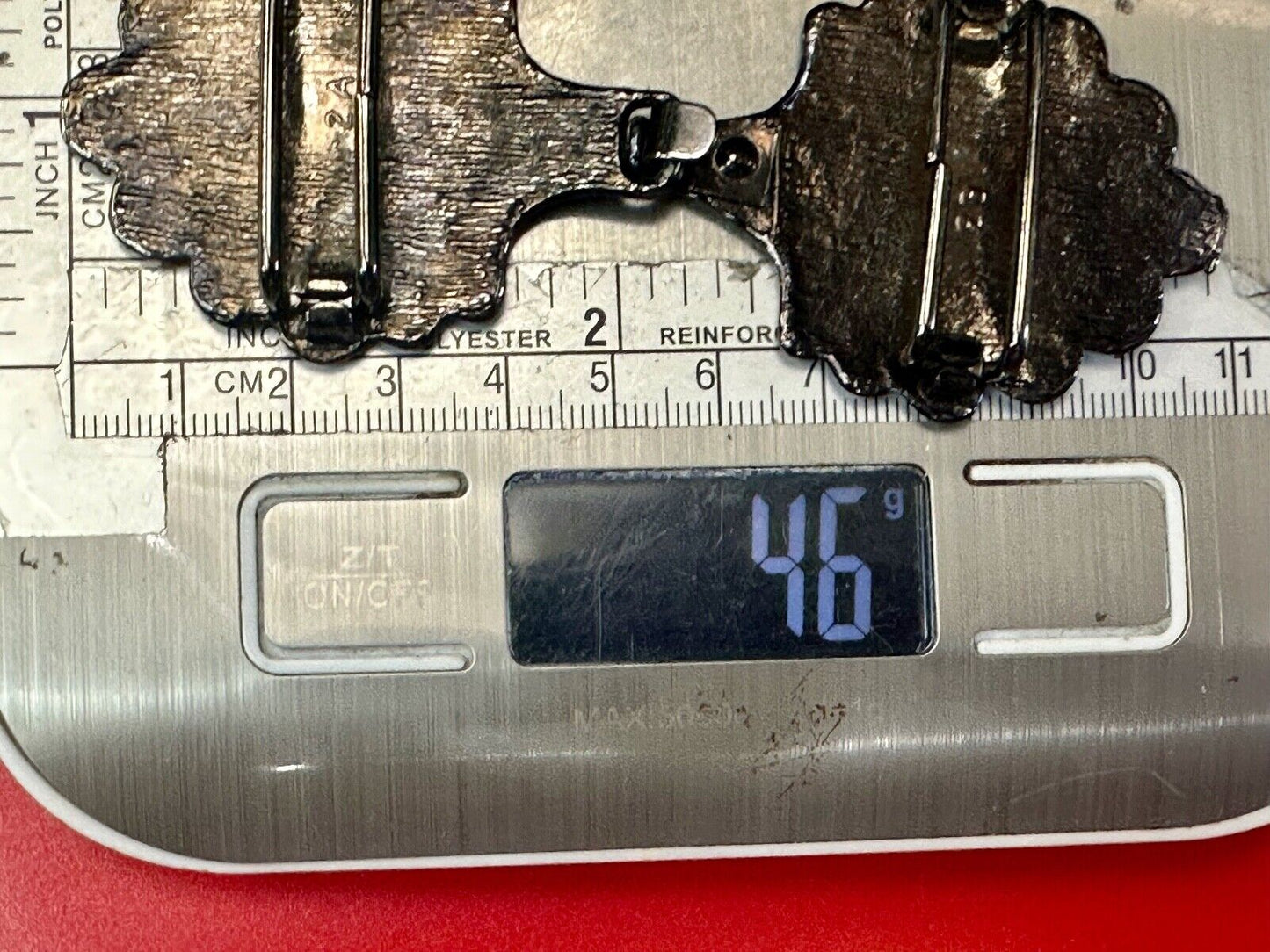 Two piece interconnecting leaf style shape vintage belt buckle