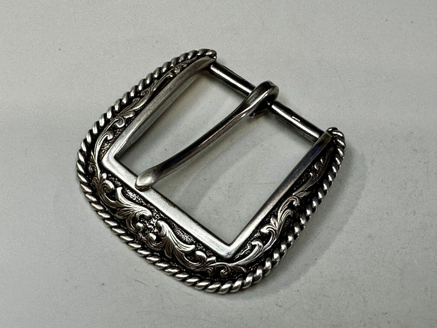 Ariat 2007 Ranger Style Detailed Flower Swirl -  Rope Outlined Belt Buckle