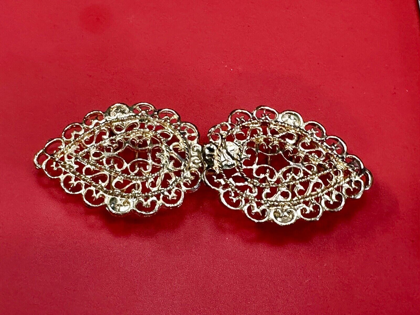 2 Pc interlocking Ribbon Filigree Open Cut-Out Gold Tone Small Belt Buckle