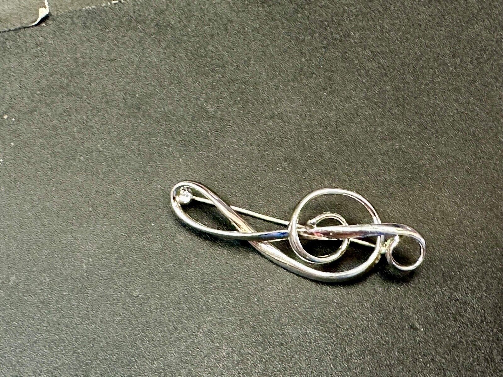 Treble clef music theme signed vintage brooch pin from estate find
