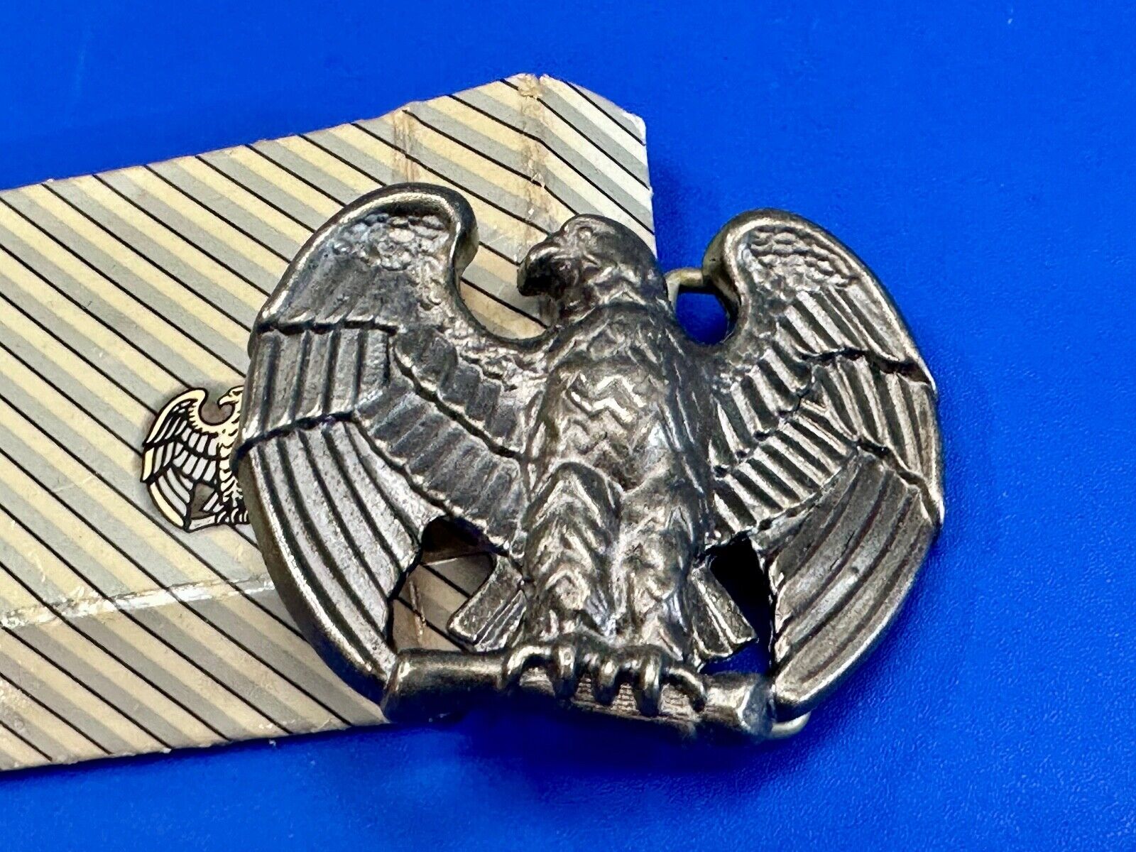 VINTAGE 1970'S IMPERIAL ROMAN EAGLE STYLE BELT BUCKLE IN BOX