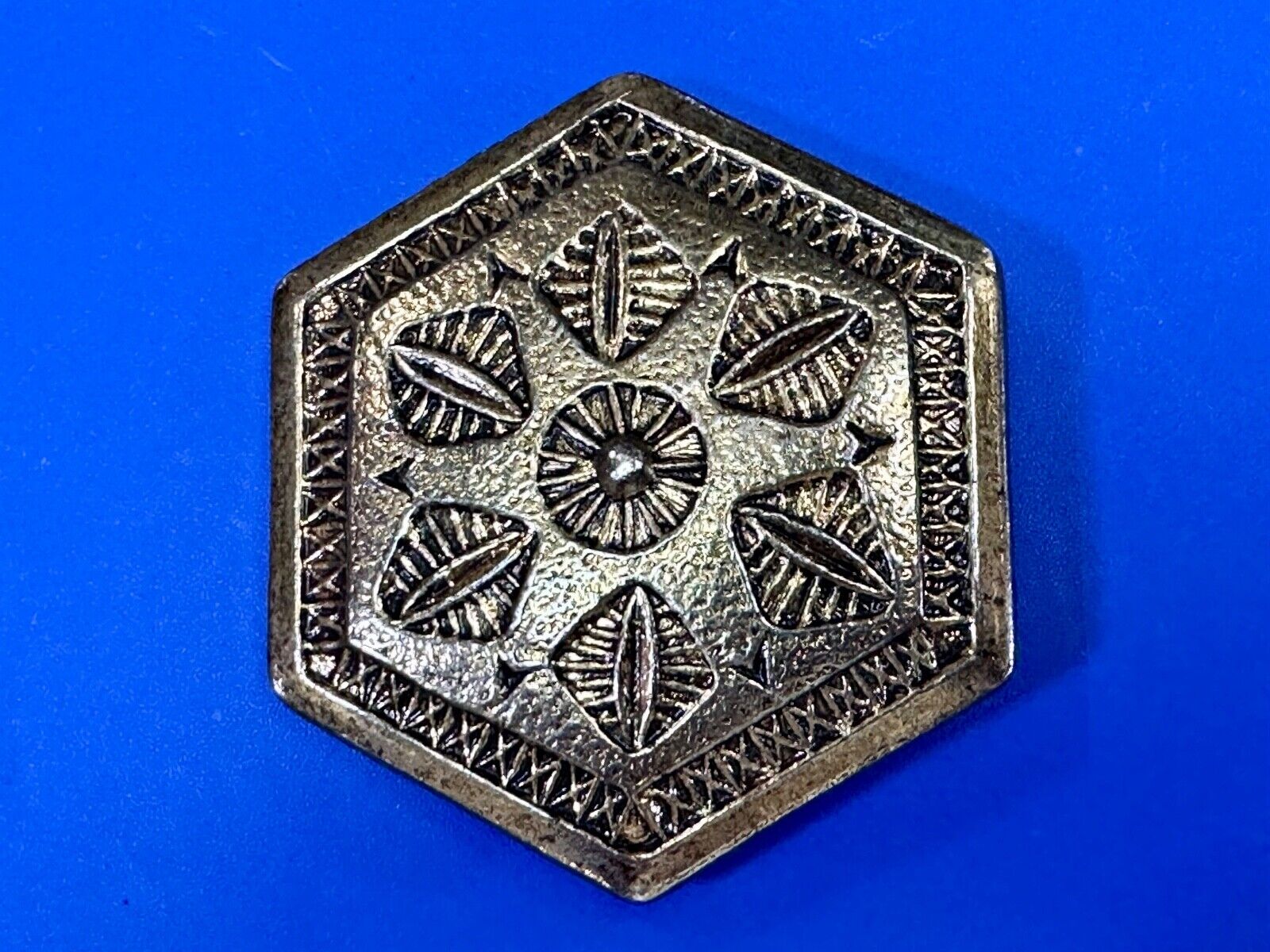 vintage Hexagon shaped gold tone belt buckle scarf slide