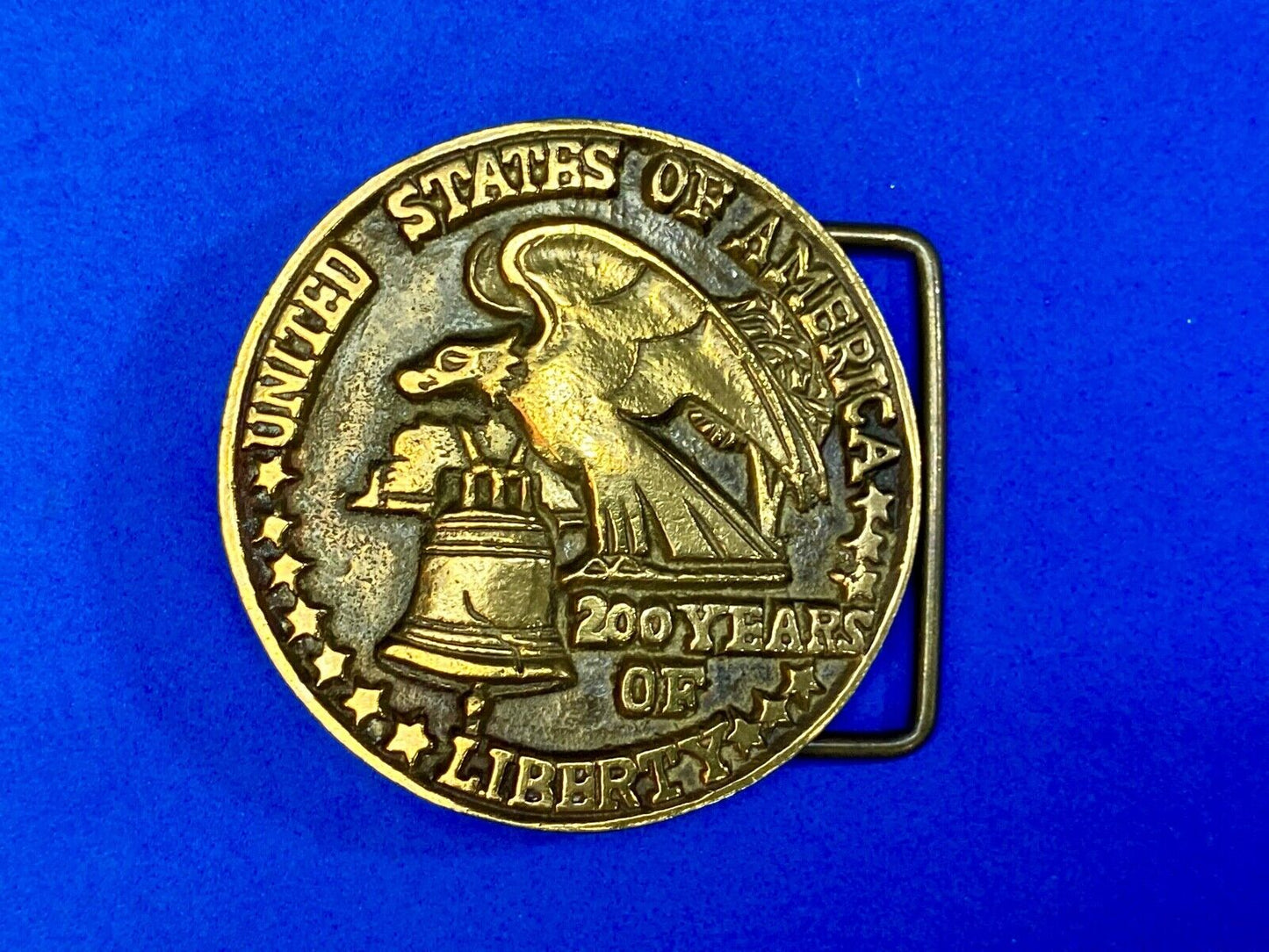 United States Of America 200 Years Of Liberty Eagle Coin Shaped Belt Buckle 