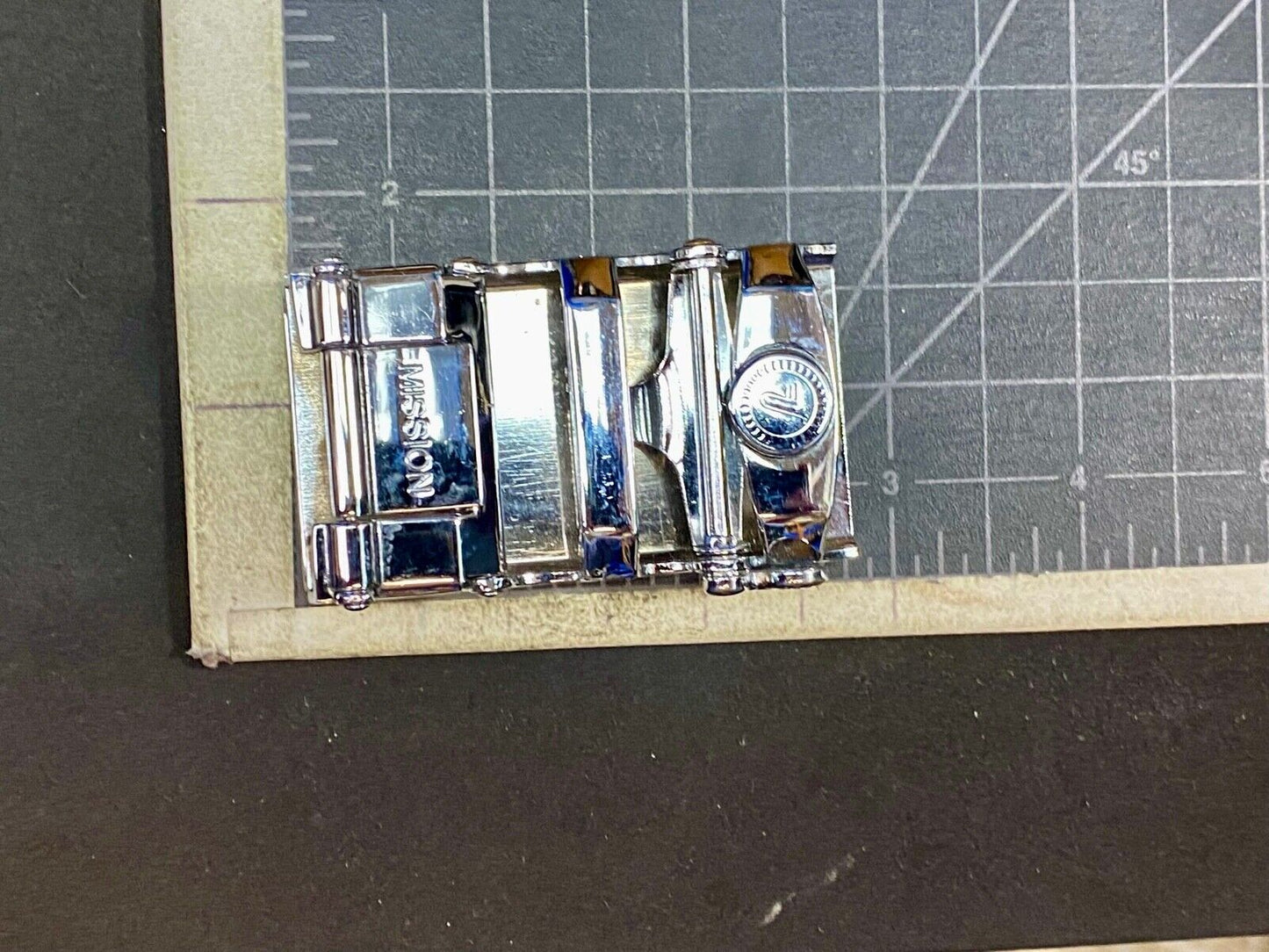 Unknown to me, Cream & silver color lines automatic slide belt buckle   U?  V?  