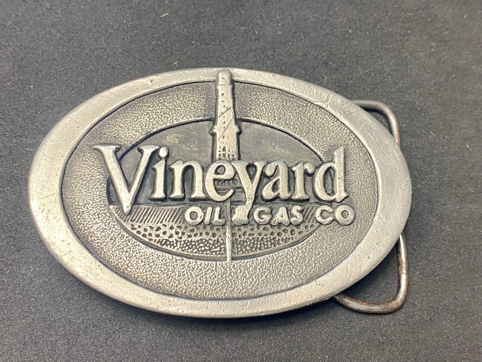 Vineyard oil pipeline rig gas company PA Promotional Advertising belt buckle 