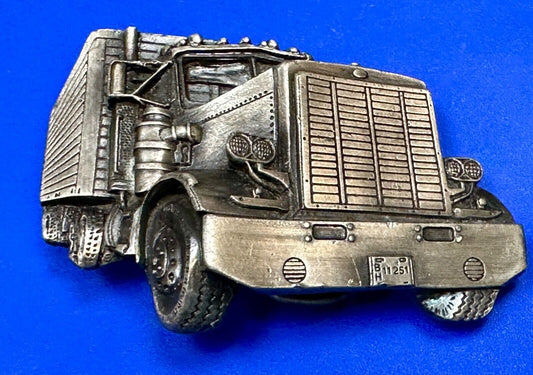 Vintage Cutout SEMI Truck Big Rig Cab USA made belt buckle Y-86