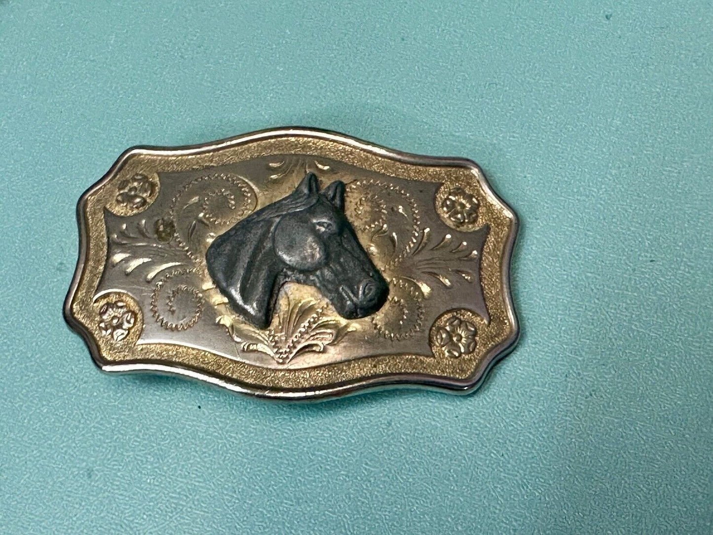 Vintage Horse head - Two tone western flower swirl belt buckle