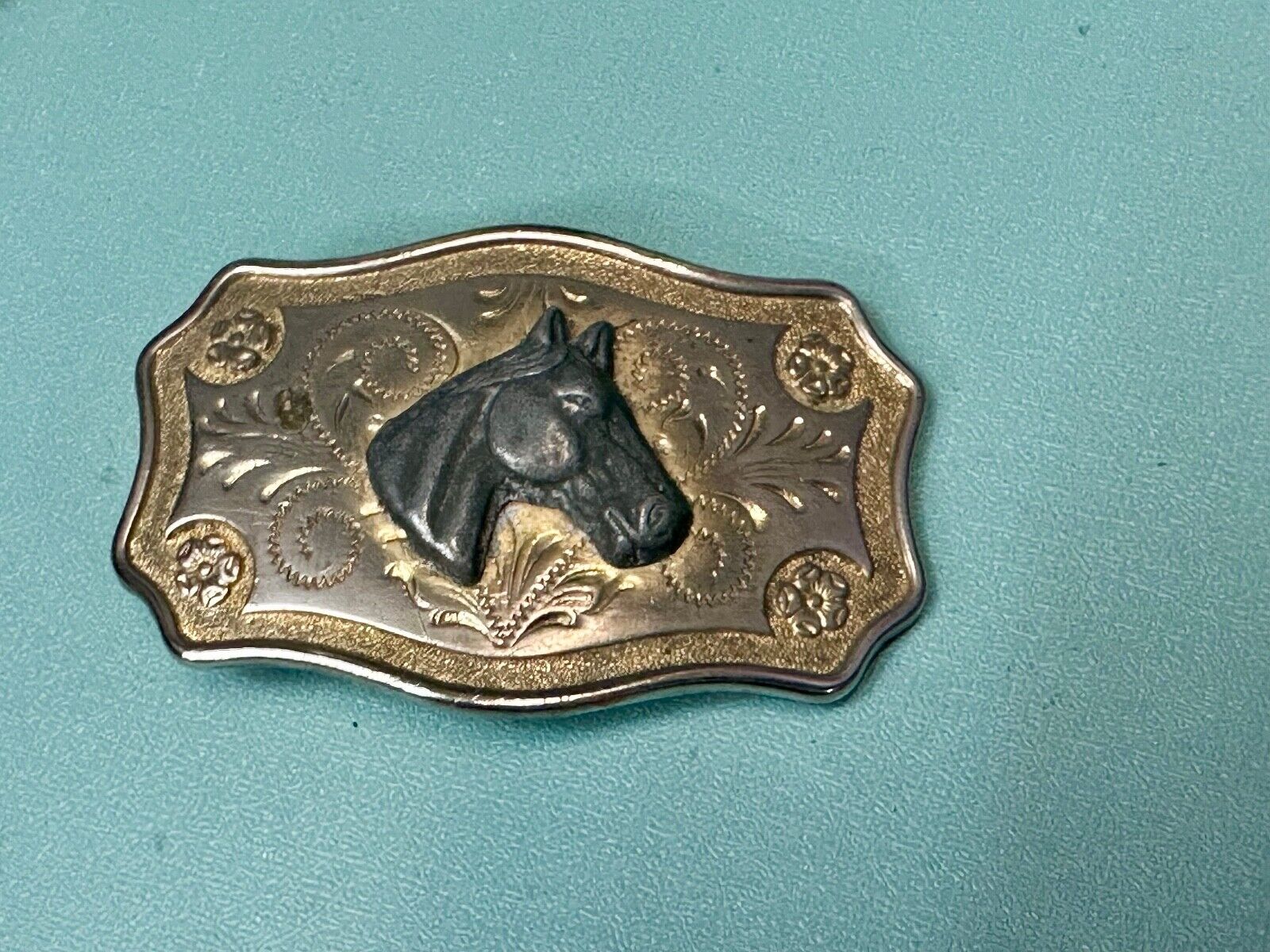 Vintage Horse head - Two tone western flower swirl belt buckle